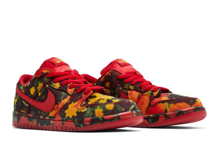 Nike SB Dunk Low The Wizard of Oz Poppy Field - FZ1291-600