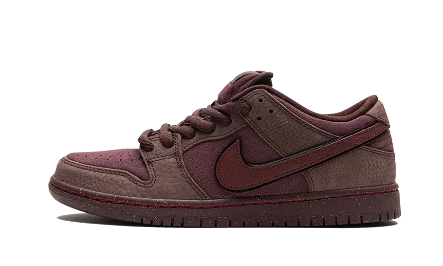 Nike Nike SB Dunk Low City Of Love Burgundy Crush - FN0619-600