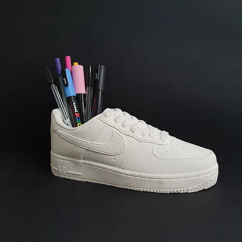 Pot Air Force 1 en ciment