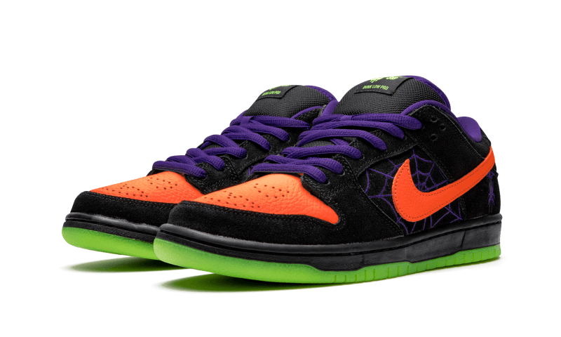 Nike Nike SB Dunk Low "Night of Mischief" - BQ6817-006